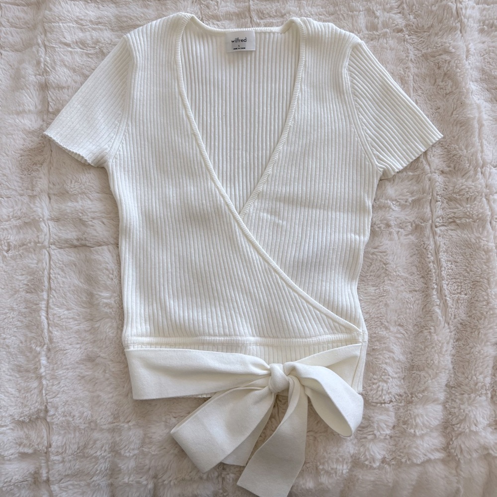 Aritzia Wilfred All Tied Up Sweater